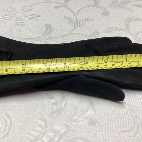 Black vintage gloves cotton with bows. See size in pictures below🖤 - Picture 8 of 12
